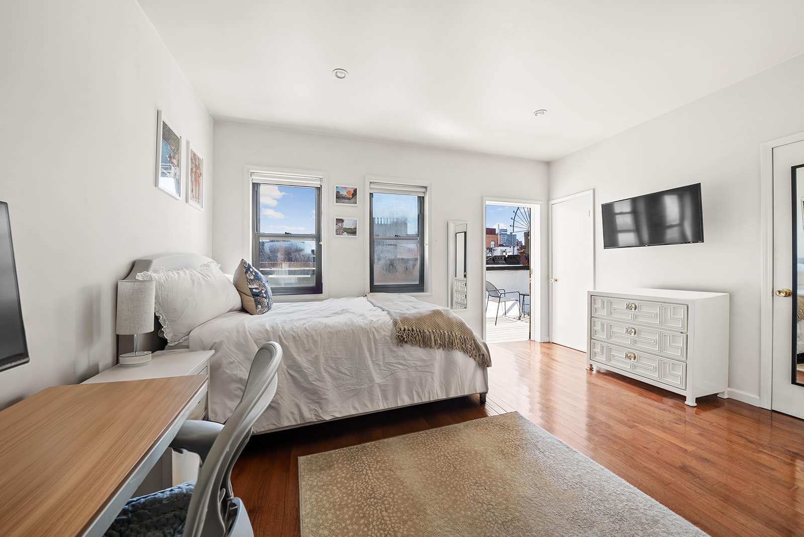 3 Bedroom w/Laundry & Roof Deck in East Village