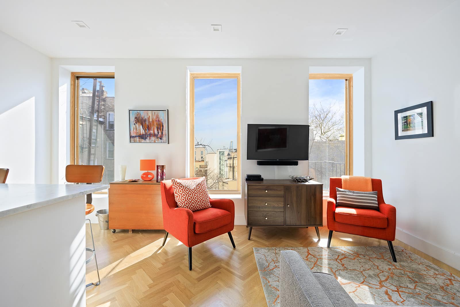 Modern Sunlit 3 Bedroom, 2 Bathroom Condo in Carroll Gardens