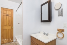 440_St_Johns_Place_1C_08