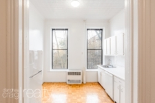 233-5thAve-2L_002