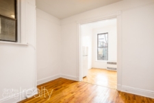 233-5thAve-2L_004