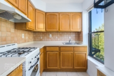 43_2nd_Street_Apt_3_web-wm_02