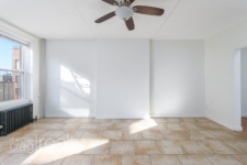 556_Henry_St_Apt_2_web-wm_01