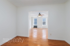 556_Henry_St_Apt_2_web-wm_03