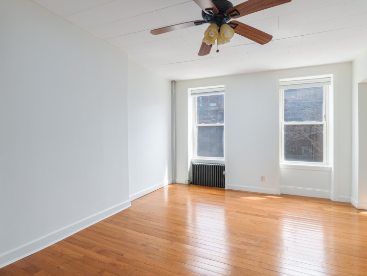 One Bedroom + Office in Carroll Gardens