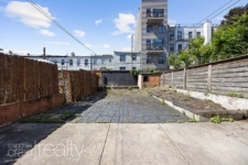 90 2nd St