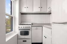 90 2nd St