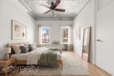 90 2nd St