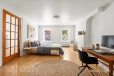 90 2nd St